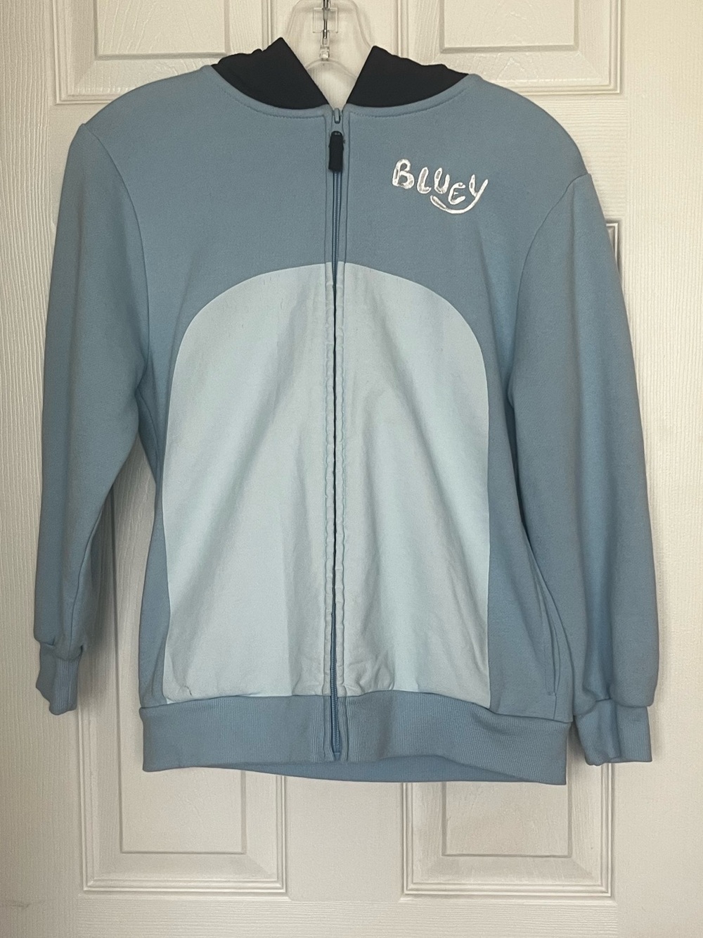 Kids Bluey Light Blue/Navy Zip-Up Hoodie. Size Large. Used